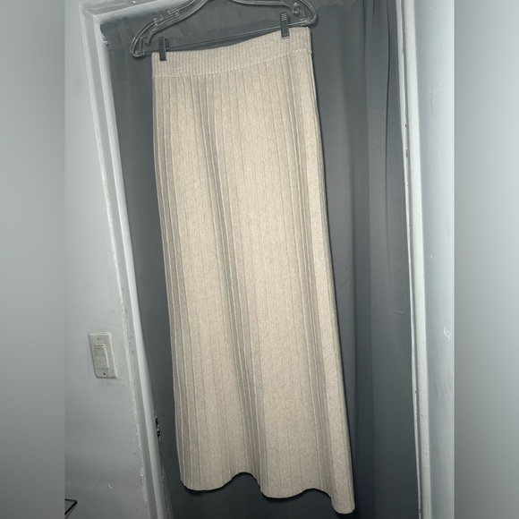 Love Bonito Korin Elastic Waist Soft Cozy Knit Column Ribbed Maxi Skirt Size 6 - Picture 9 of 11